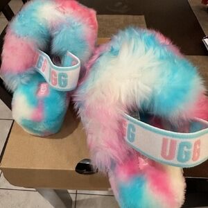 UGG Vibrant Fluffy Slippers
